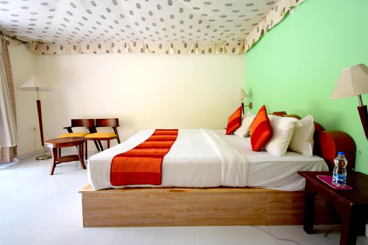 Sultan Bagh Resort By The Sky Imperial सहारा